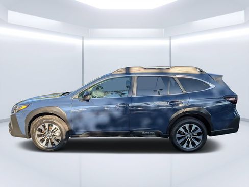 Used 2023 Subaru Outback Limited AWD/4WD image 6