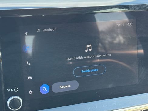 Used 2025 Toyota Prius LE image 21