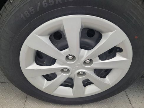 Used 2016 Kia Rio LX FWD image 31