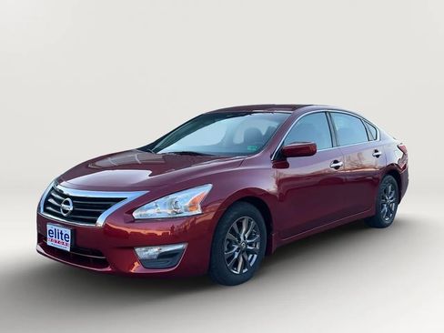 Used 2015 Nissan Altima 2.5 S w/ Special Edition Package image 3