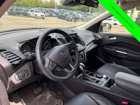 Used 2019 Ford Escape SEL AWD/4WD image 30