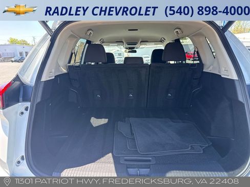 Used 2025 Nissan Rogue SV image 15