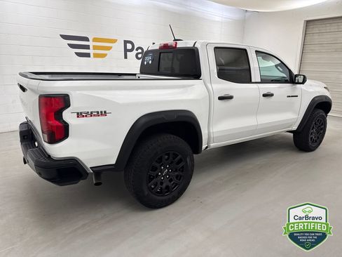 Certified 2024 Chevrolet Colorado Trail Boss w/ Technology Package AWD/4WD image 5