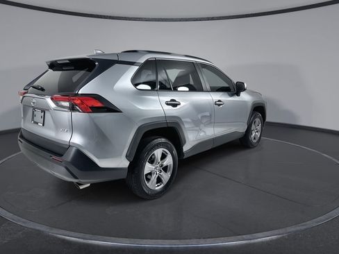 Used 2025 Toyota RAV4 XLE w/ Convenience Package FWD image 8