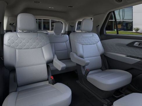 New 2026 Ford Explorer Platinum w/ LUX Leather Package image 11