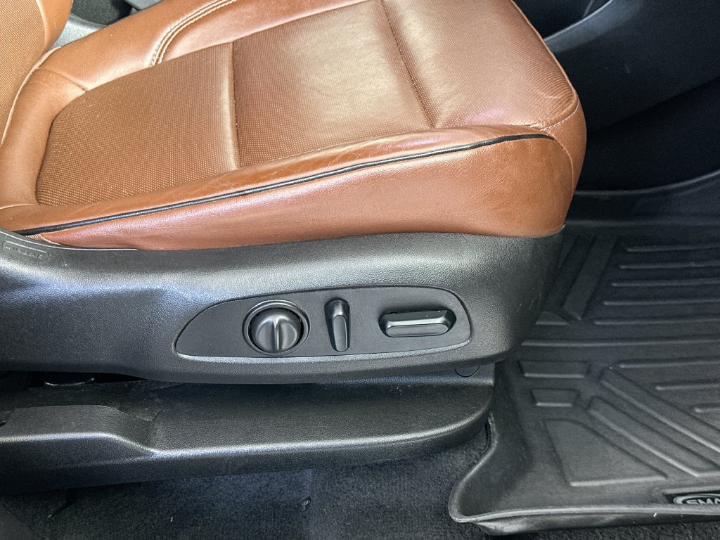 Used 2019 Chevrolet Traverse High Country AWD/4WD image 23