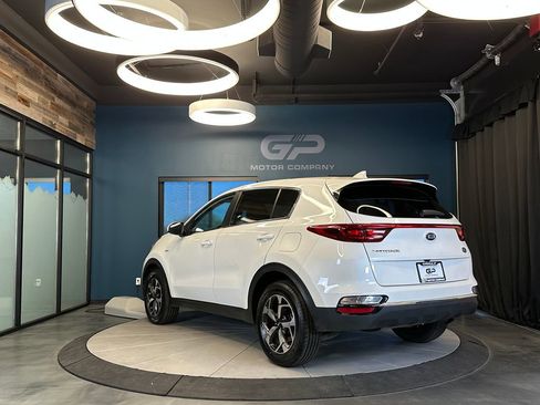 Used 2021 Kia Sportage LX AWD/4WD image 5