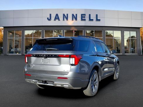 New 2026 Ford Explorer Active w/ Active Comfort Package image 5