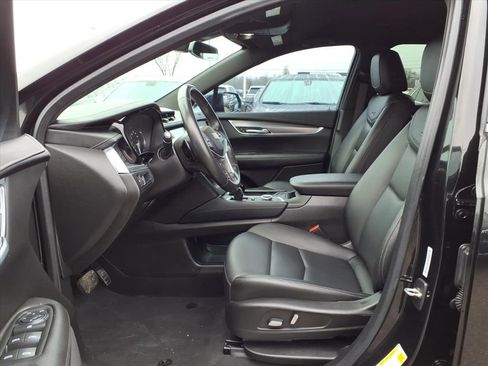 Certified 2022 Cadillac XT5 Luxury image 16