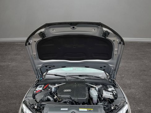 Used 2023 Audi A4 2.0T Premium w/ Convenience Package image 13