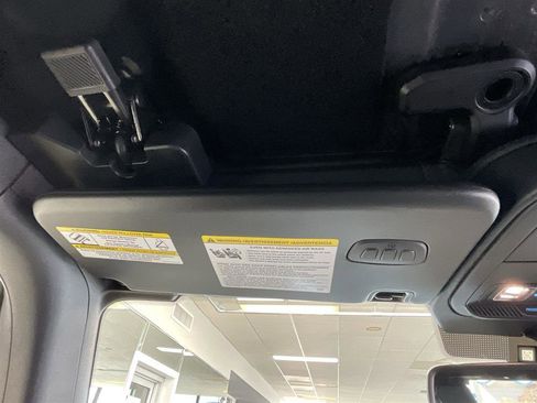 Used 2025 Ford Bronco Outer Banks image 15