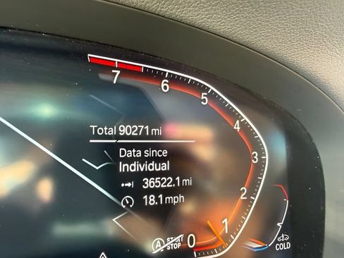 Used 2021 BMW 740i xDrive AWD/4WD image 16