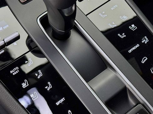 New 2026 Porsche Macan S image 21