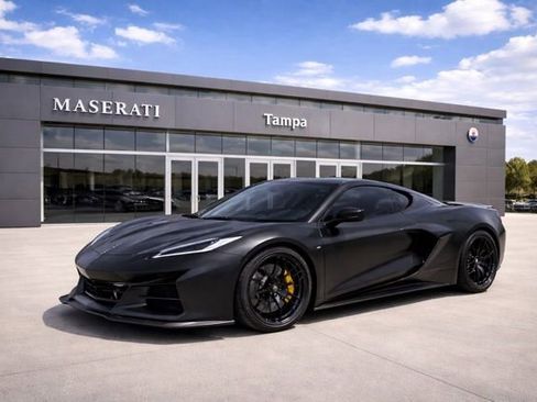 Used 2023 Chevrolet Corvette Z06 image 2