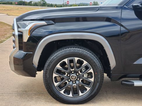 Used 2023 Toyota Tundra Limited w/ Power Package RWD image 13
