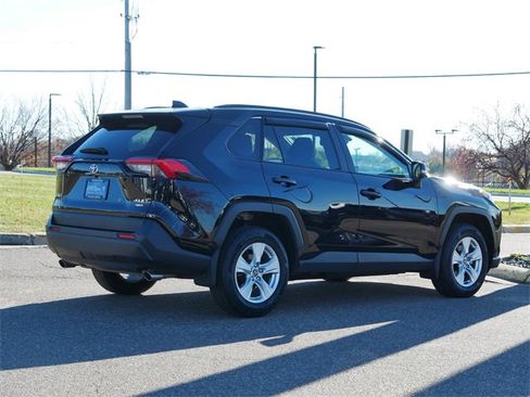 Used 2020 Toyota RAV4 XLE image 7