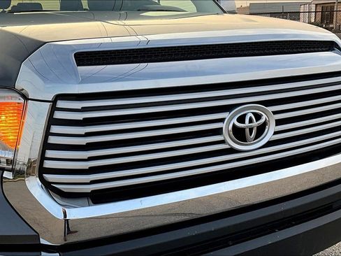 Used 2016 Toyota Tundra Limited w/ Limited Premium Package image 36