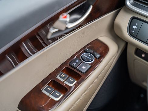 Used 2018 Kia Sorento LX image 24