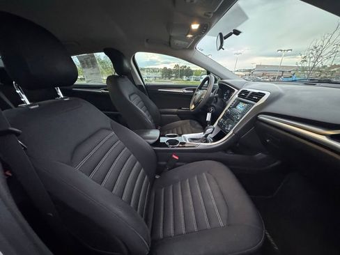 Used 2013 Ford Fusion SE FWD image 31