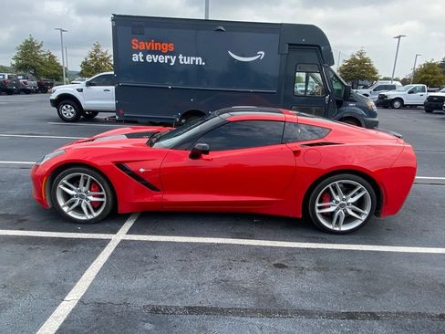 Used 2019 Chevrolet Corvette Stingray Coupe w/ 1LT RWD image 4