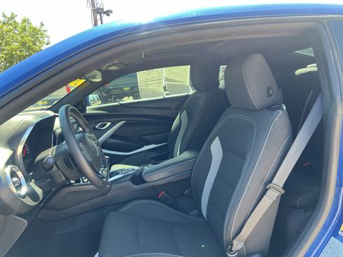 Used 2019 Chevrolet Camaro SS RWD image 11