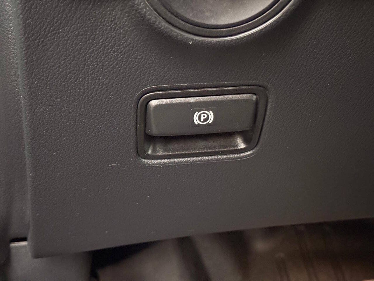 Used 2018 Mercedes-Benz Metris Passenger image 20