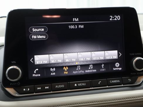 Certified 2025 Nissan Rogue SV image 2