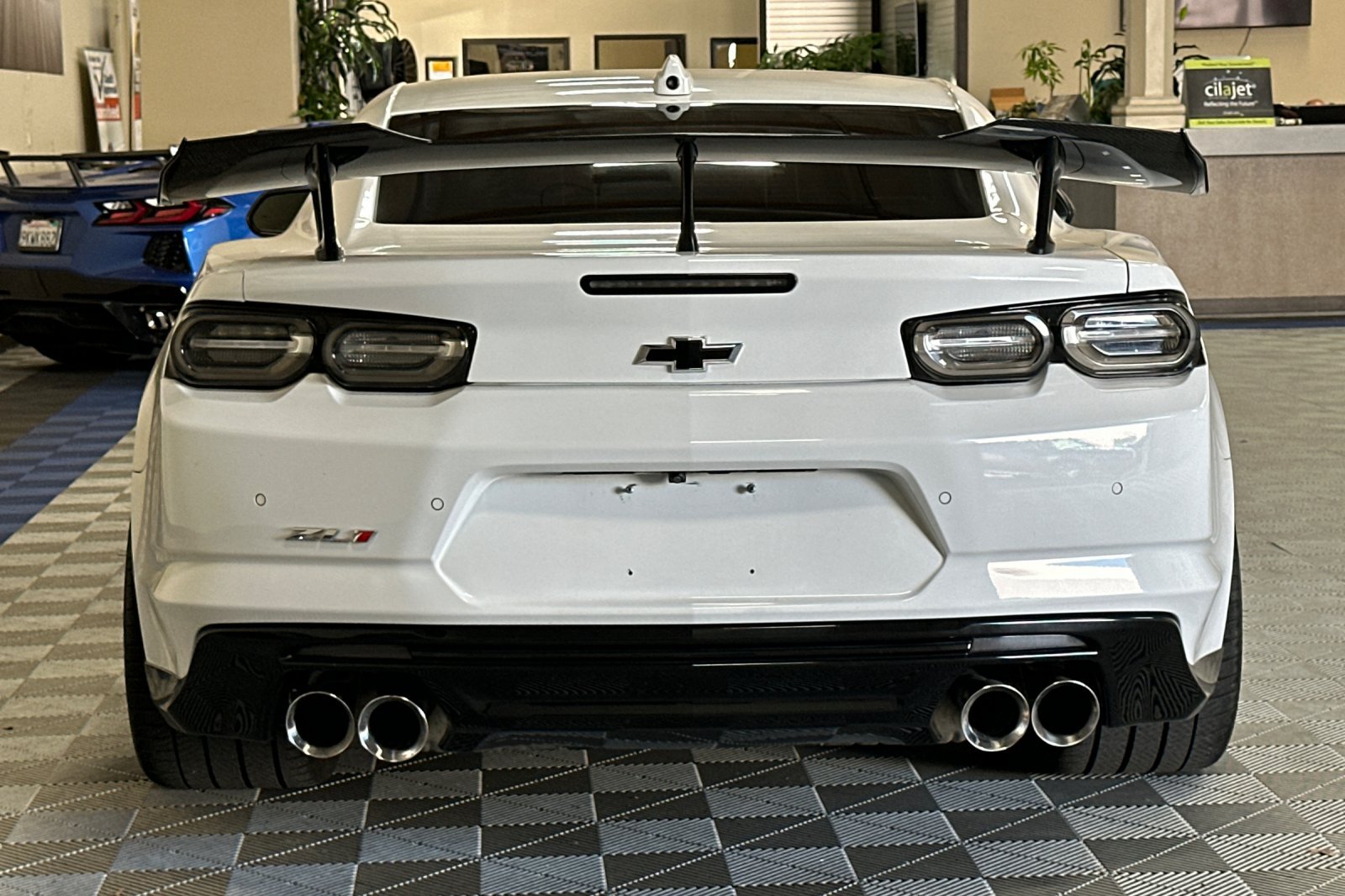 Used 2021 Chevrolet Camaro ZL1 RWD image 5