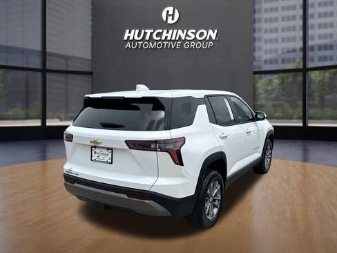 Used 2025 Chevrolet Equinox LT AWD/4WD image 7