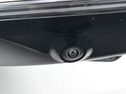 Used 2025 Mercedes-Benz E 350 Sedan image 49