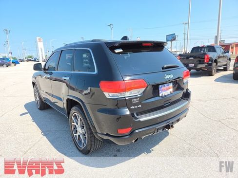 Used 2019 Jeep Grand Cherokee Overland AWD/4WD image 27