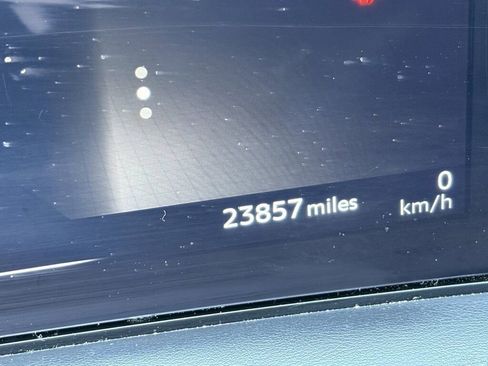 Certified 2023 Nissan Ariya FWD image 17