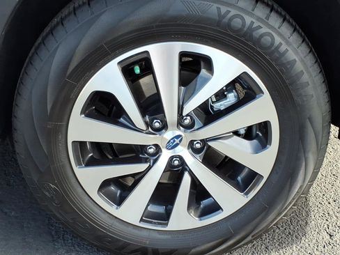 Certified 2025 Subaru Outback Premium w/ Popular Package #1A image 11