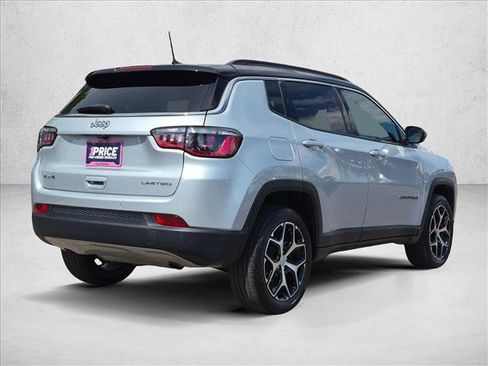 Used 2024 Jeep Compass Limited w/ Sun and Sound Group AWD/4WD image 5