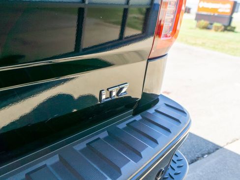 Used 2016 Chevrolet Silverado 1500 LTZ Z71 w/ Midnight Edition image 14