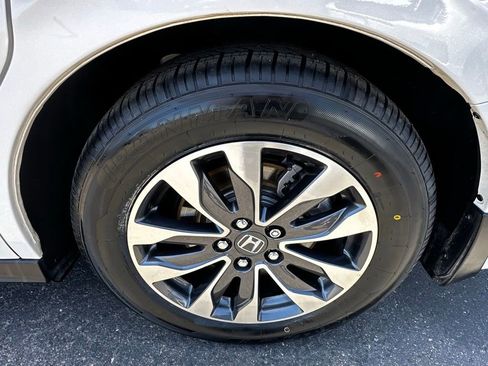 Used 2024 Honda Odyssey EX-L image 10