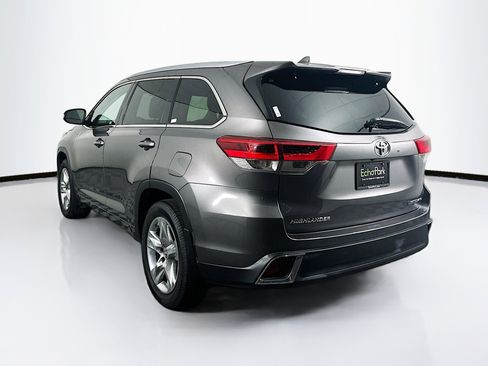 Used 2017 Toyota Highlander Limited image 5