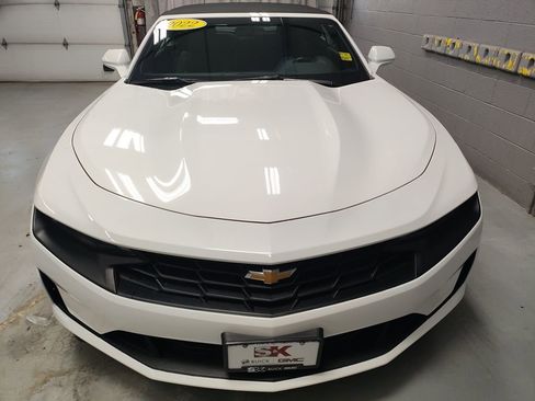 Certified 2023 Chevrolet Camaro LT image 4