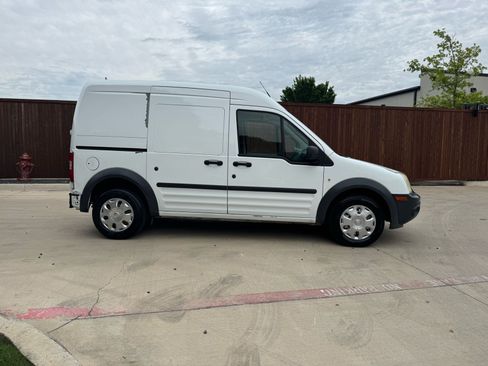 Used 2013 Ford Transit Connect XL FWD image 2