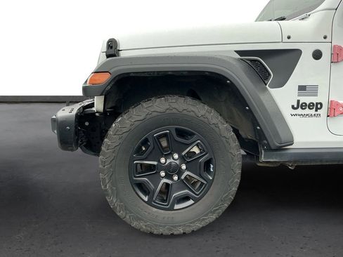 Used 2021 Jeep Wrangler Unlimited Sport image 13