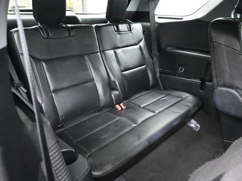 Used 2022 Ford Explorer Limited image 10