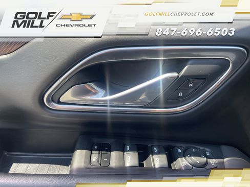 Used 2023 Chevrolet Tahoe RST w/ Luxury Package AWD/4WD image 17