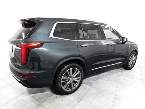 Used 2021 Cadillac XT6 Premium Luxury FWD image 7