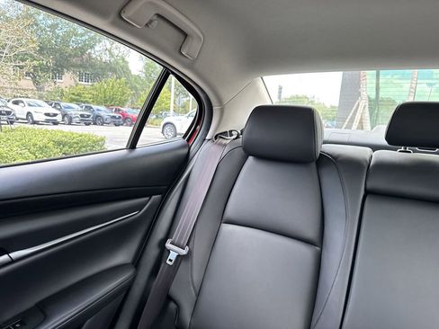 Used 2020 MAZDA MAZDA3 Sedan w/ Select Package FWD image 17