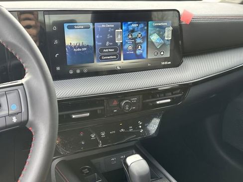 New 2026 Nissan Kicks SR w/ Illumination Package FWD image 23