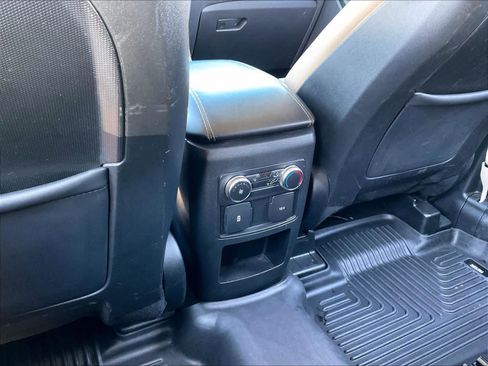 Used 2020 Ford Explorer XLT w/ Equipment Group 202A image 35