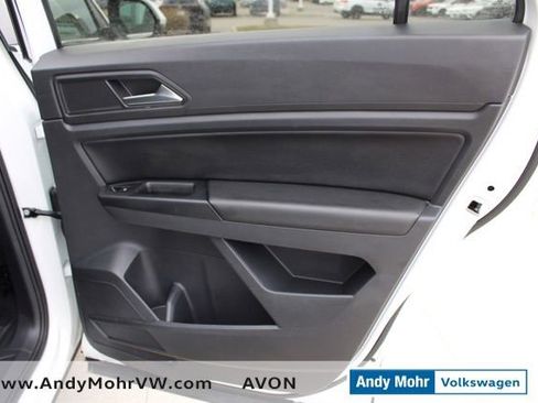 Used 2020 Volkswagen Atlas Cross Sport SE w/ Towing Package image 26