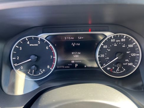 Used 2023 Nissan Rogue SV w/ SV Premium B Package image 16