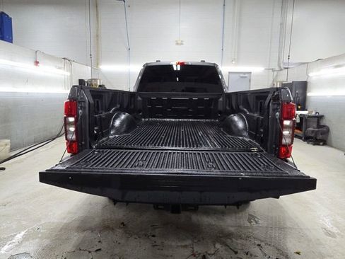 Used 2022 Ford F250 XLT image 9