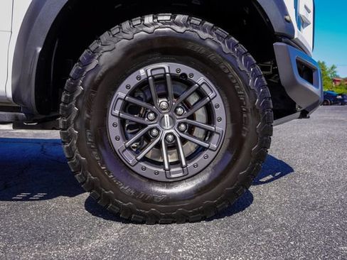 Used 2019 Ford F150 Raptor w/ Equipment Group 802A Luxury AWD/4WD image 43